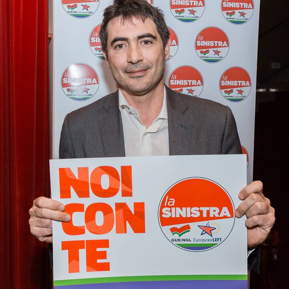 Nicola Fratoianni durante un intervento