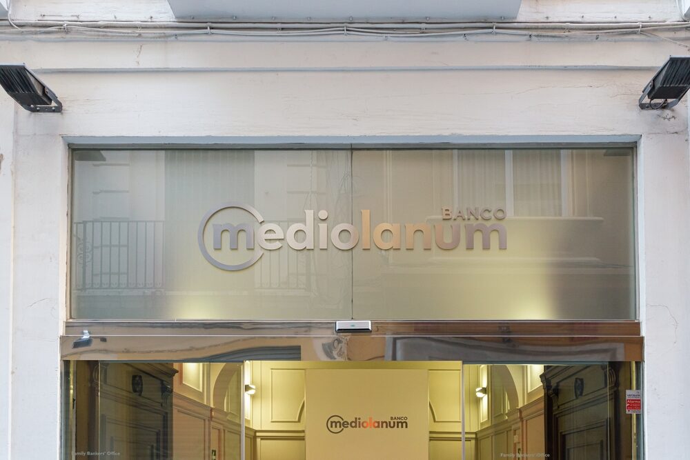 Banca Mediolanum programma giovani banker