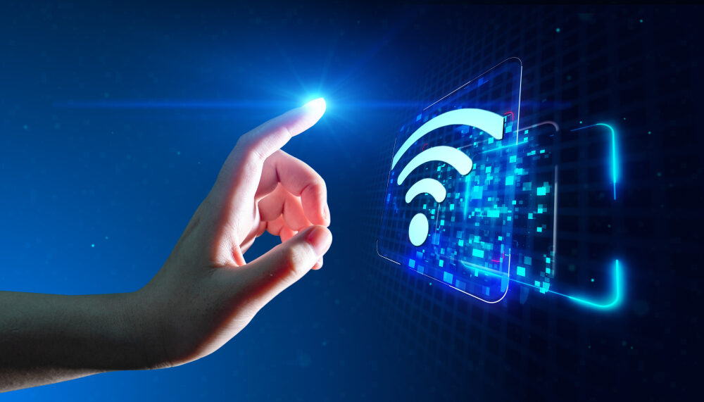 Logo di Private Internet Access con sfondo Halloween